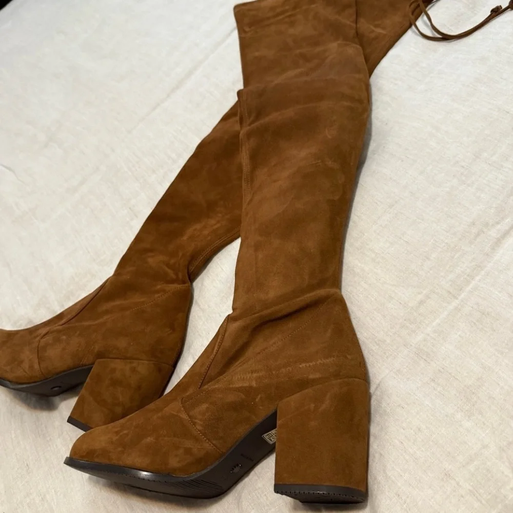 Stuart Weitzman  flareland suede Over-the-Knee Boots size 38 1/2 new w/out box